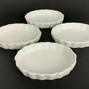 Sur La Table White Ceramic Oval Quiche Casserole Dishes Set Of 4 Scalloped Edge